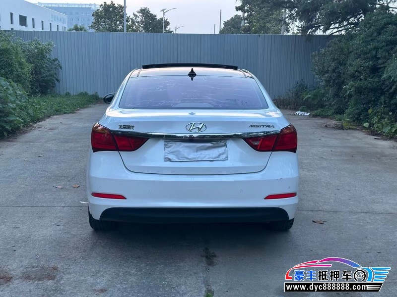 17年现代名图轿车抵押车出售