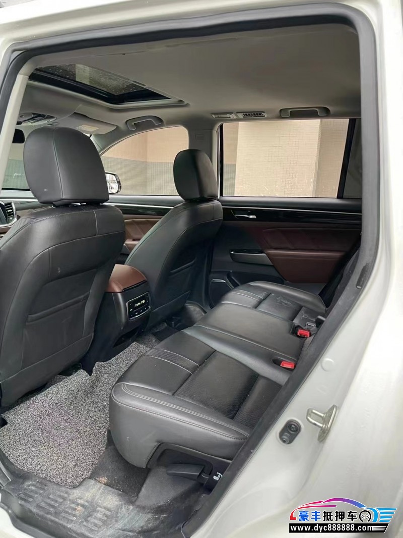 18年传祺GS8轿车抵押车出售