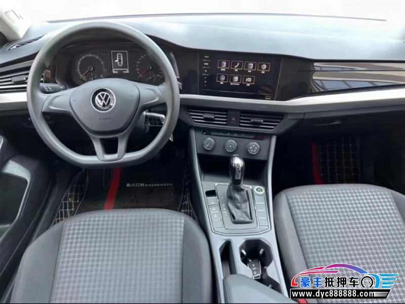 22年大众宝来轿车抵押车出售