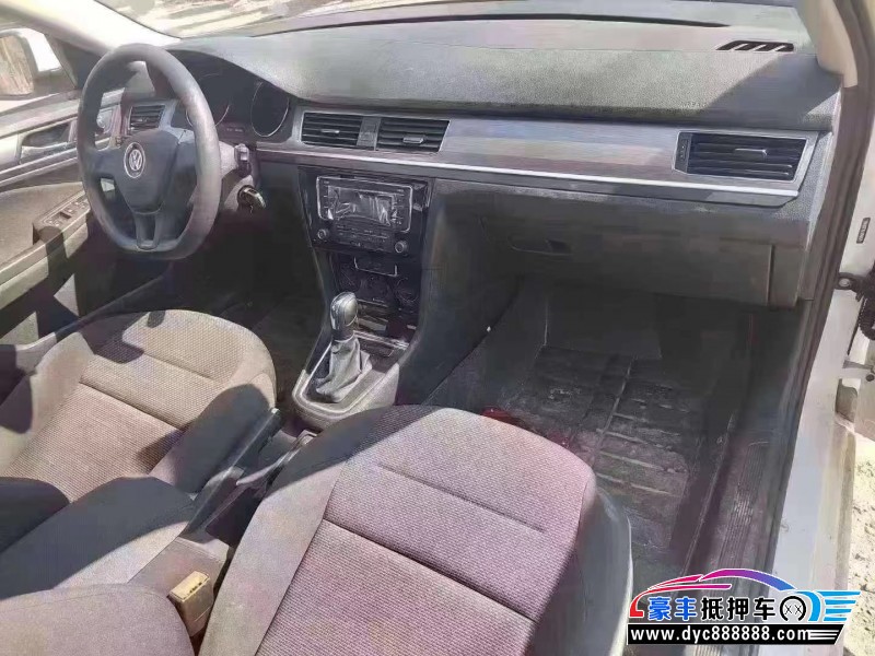 21年大众宝来轿车抵押车出售