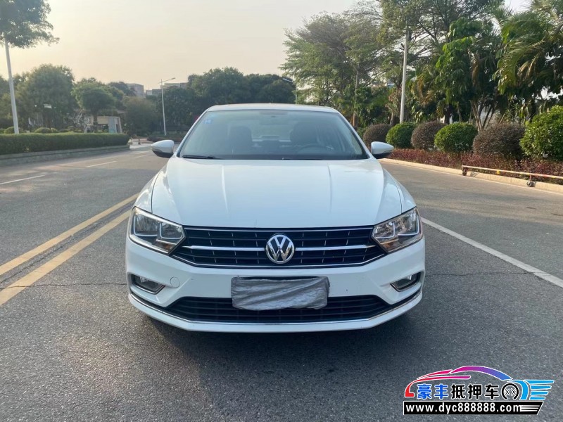 18年大众宝来轿车抵押车出售