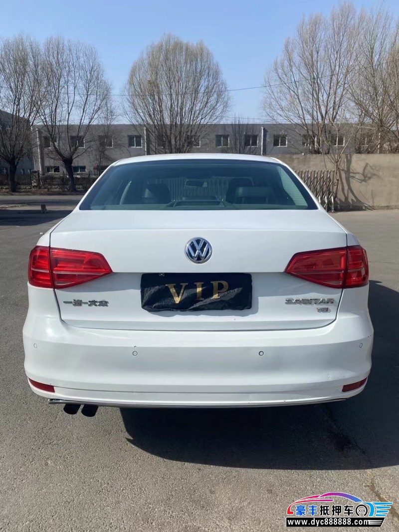 16年大众速腾轿车抵押车出售
