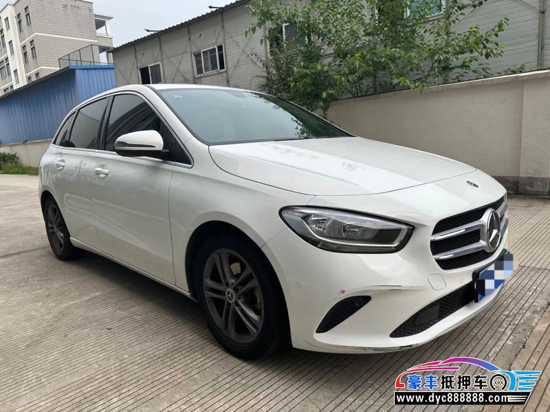 20年奔驰B轿车抵押车出售