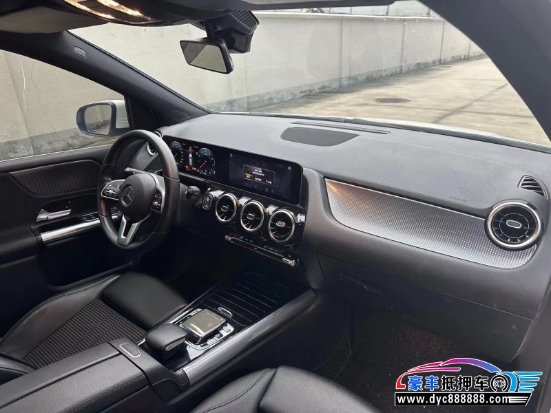 20年奔驰B轿车抵押车出售