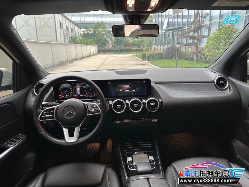 20年奔驰B轿车抵押车出售