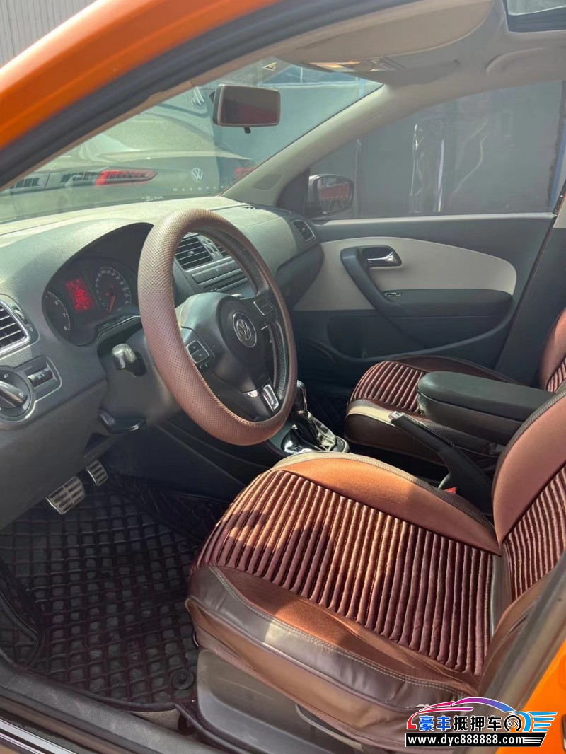 14年大众polo轿车抵押车出售