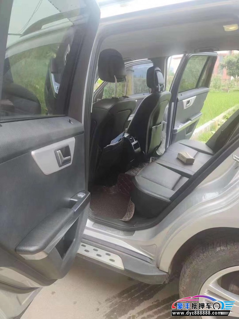 13年奔驰CLK级轿车抵押车出售