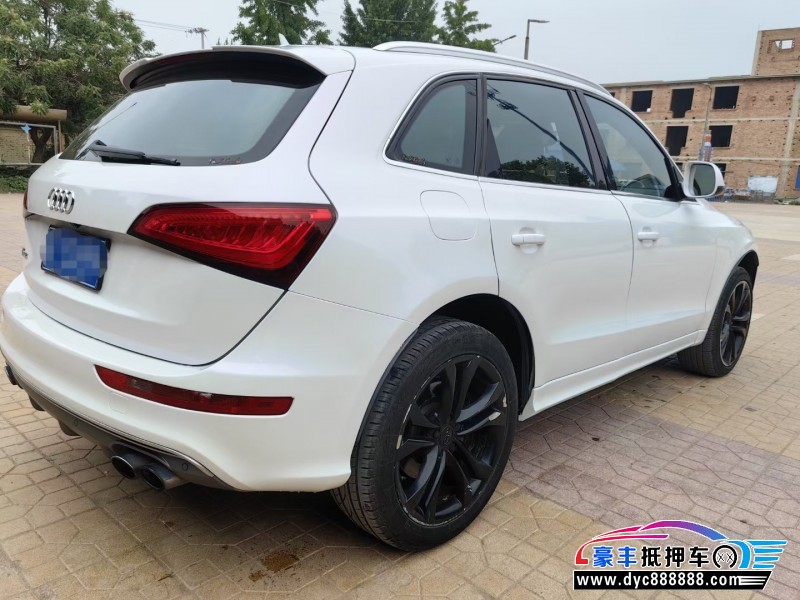 14年奥迪SQ5轿车抵押车出售