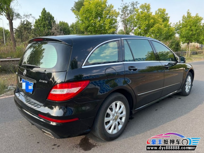 12年奔驰RMPV抵押车出售