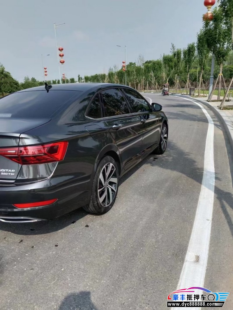 21年大众速腾轿车抵押车出售