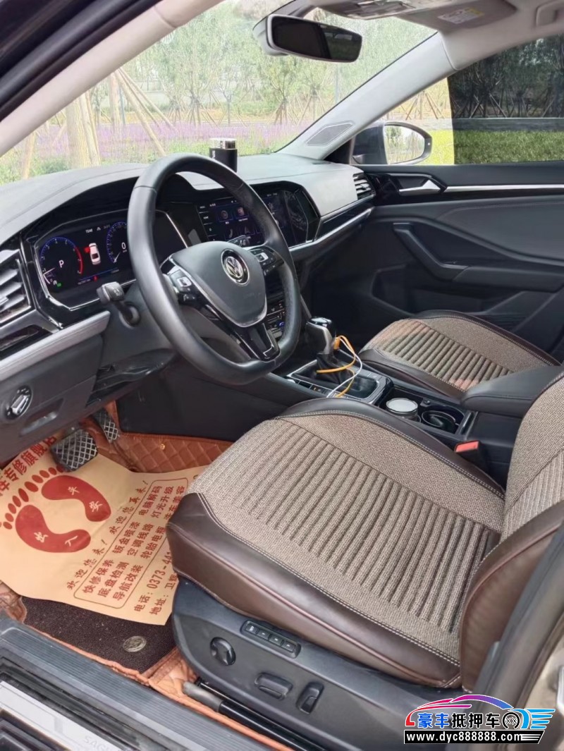 21年大众速腾轿车抵押车出售