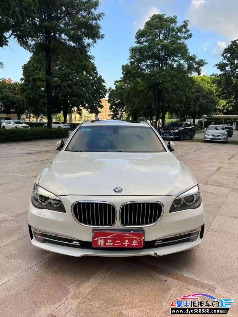 21年宝马1系轿车抵押车出售