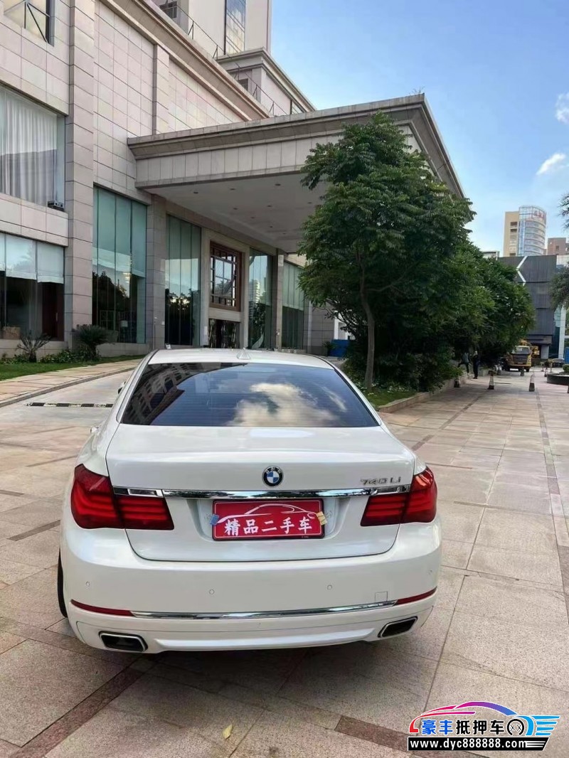 21年宝马1系轿车抵押车出售