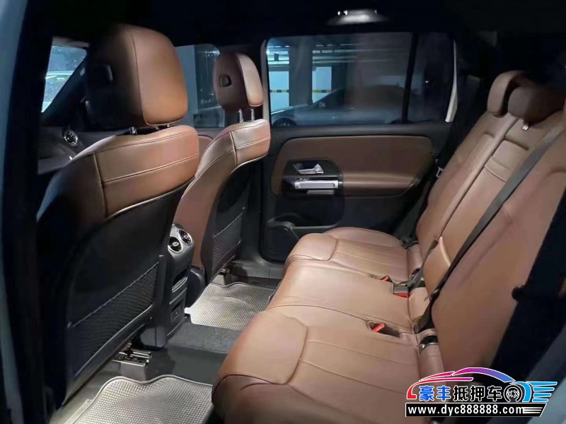 21年奔驰GLB轿车抵押车出售