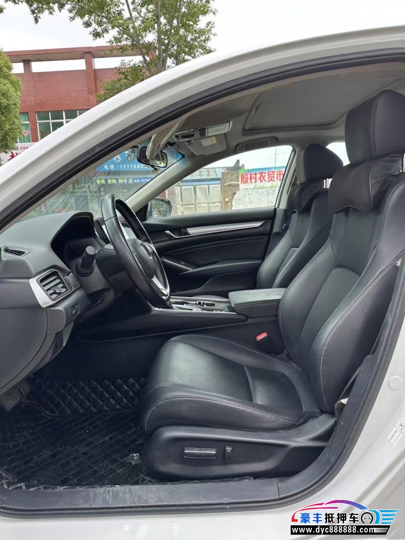 22年本田雅阁轿车抵押车出售