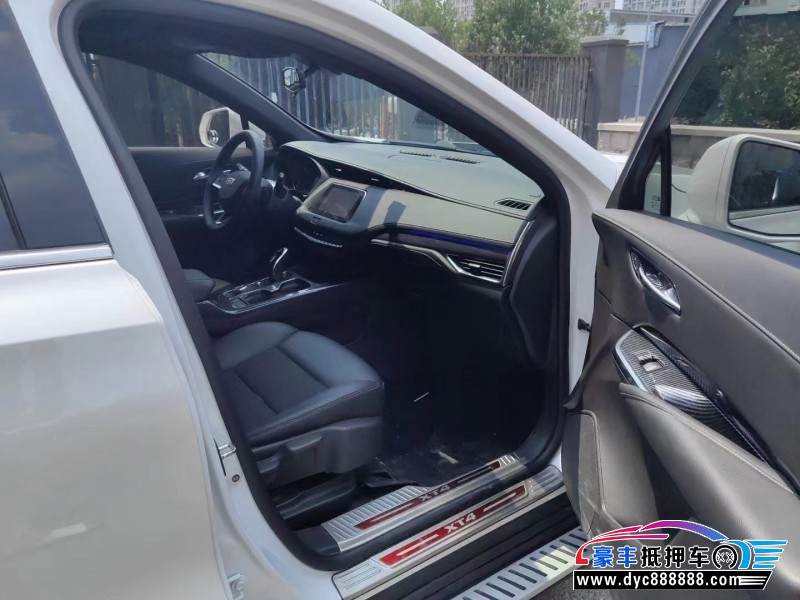 22年凯迪拉克XT4轿车抵押车出售