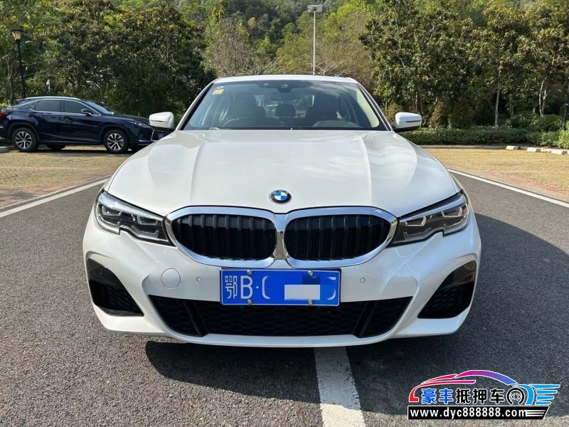 21年宝马3系轿车抵押车出售