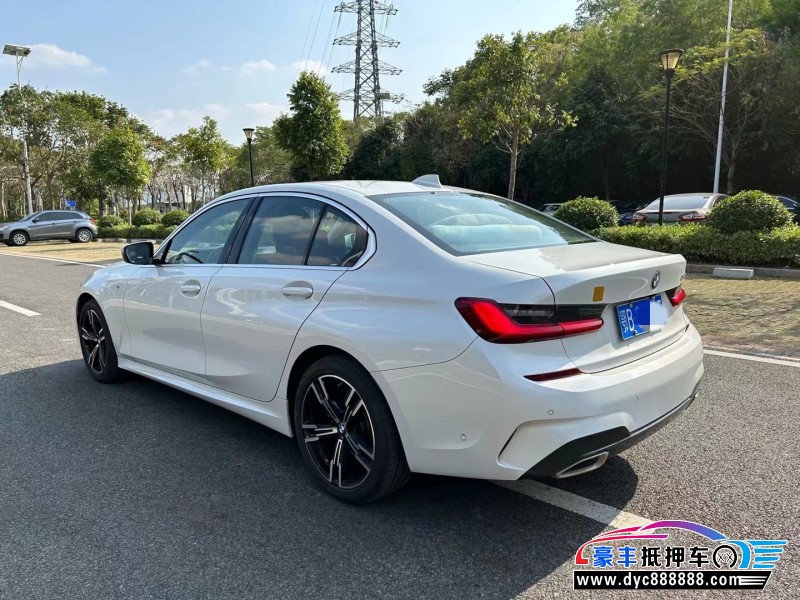 21年宝马3系轿车抵押车出售