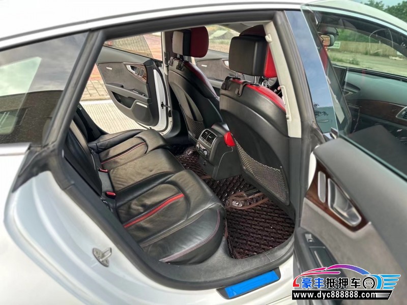 16年奥迪A7轿车抵押车出售