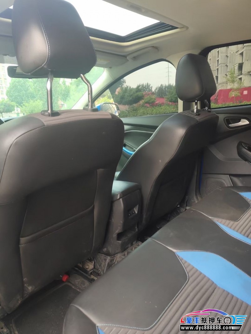 21年福特福克斯轿车抵押车出售