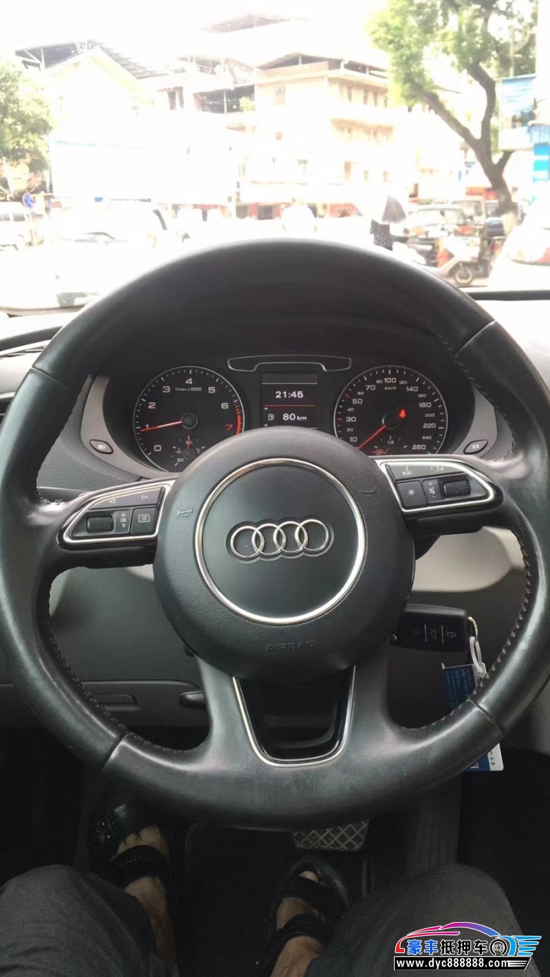 13年奥迪Q3轿车抵押车出售