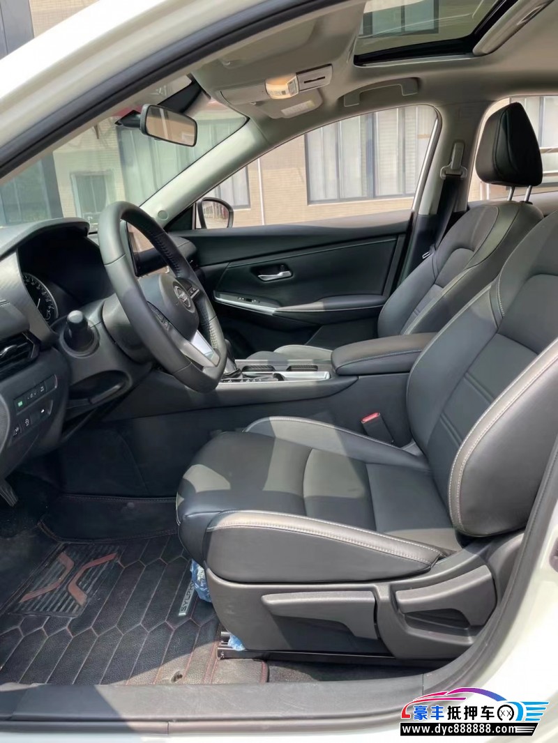 22年日产轩逸轿车抵押车出售