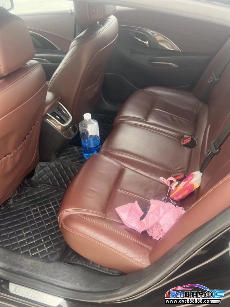 14年别克君越轿车抵押车出售