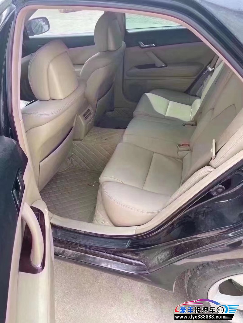 10年丰田锐志轿车抵押车出售