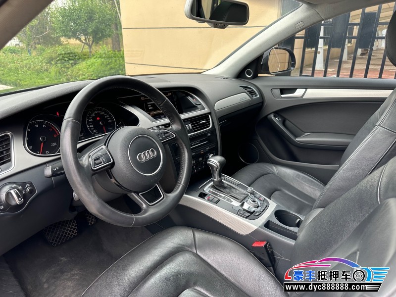 14年奥迪A4轿车抵押车出售