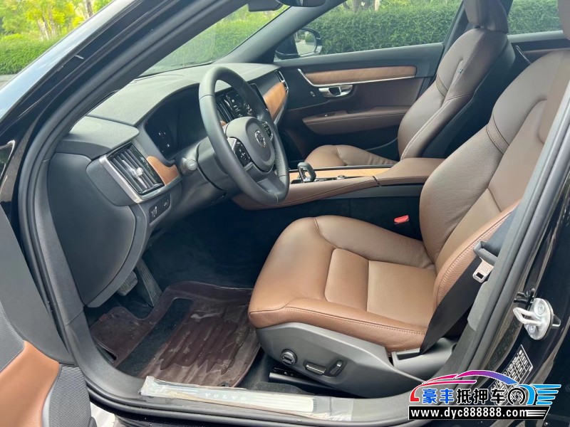 22年沃尔沃S90轿车抵押车出售