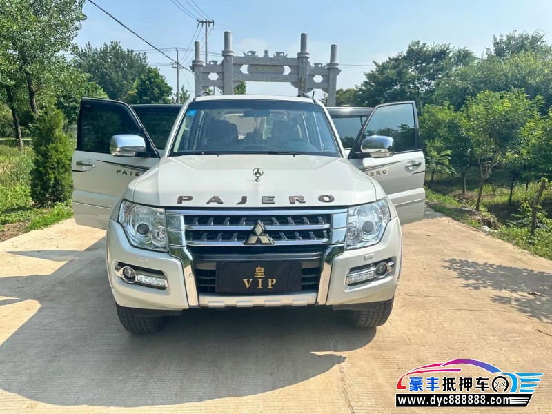 18年三菱帕杰罗SUV抵押车出售
