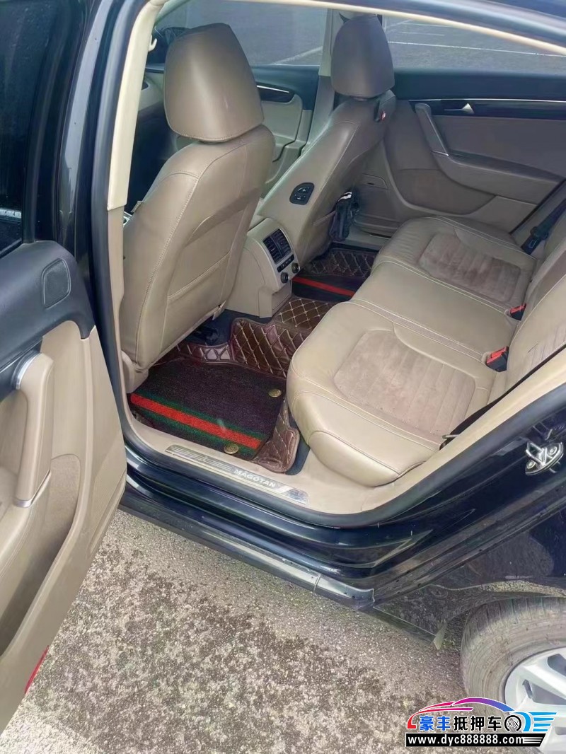 14年大众迈腾轿车抵押车出售