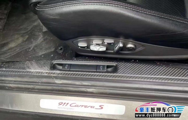 15年保时捷911轿车抵押车出售
