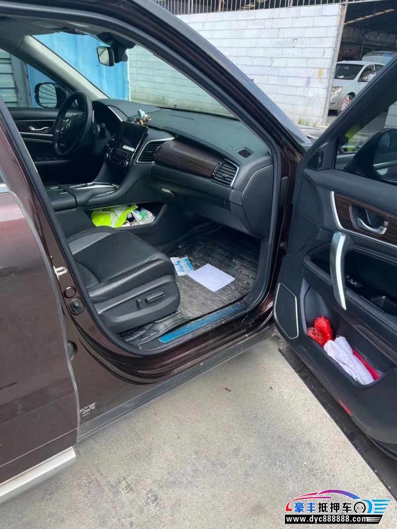 18年本田冠道轿车抵押车出售