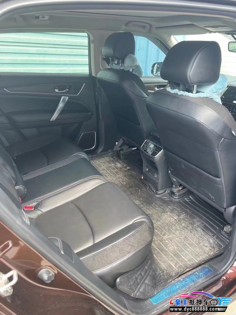 18年本田冠道轿车抵押车出售