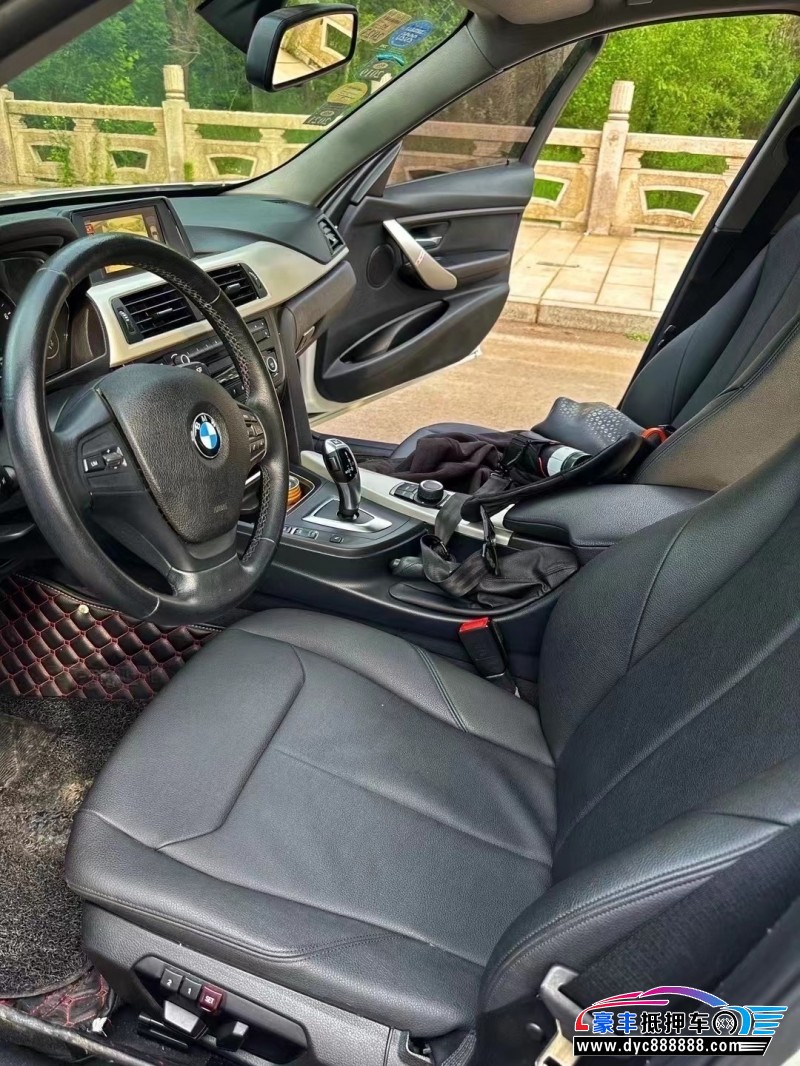 15年宝马3系轿车抵押车出售