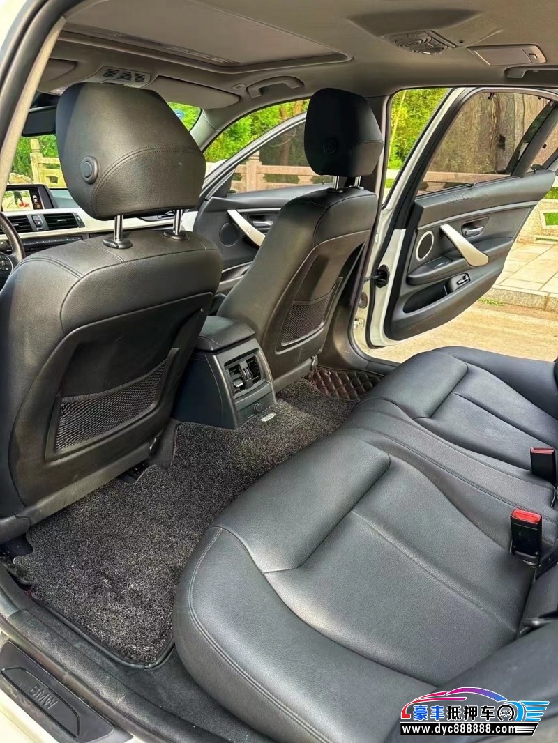 15年宝马3系轿车抵押车出售