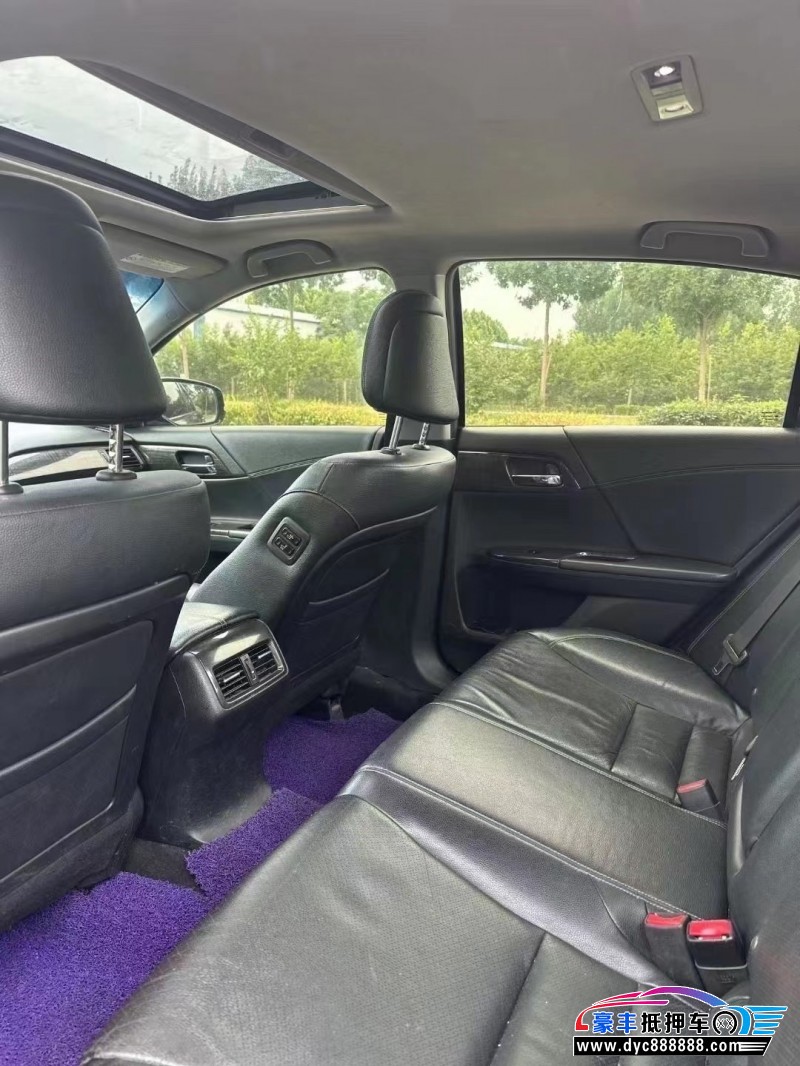 15年本田雅阁轿车抵押车出售