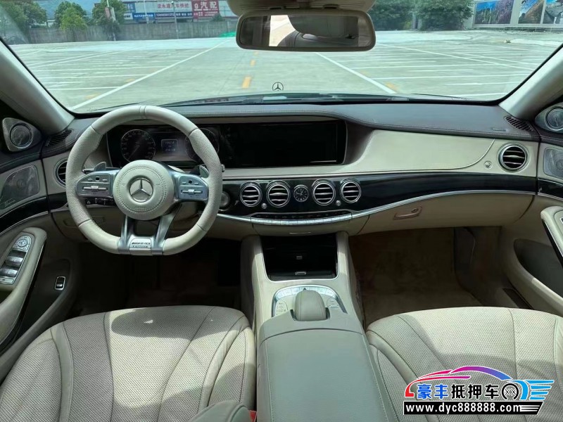 14年奔驰S轿车抵押车出售