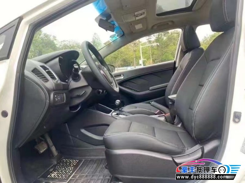 17年起亚K3轿车抵押车出售