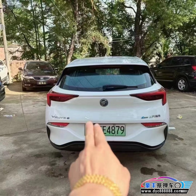 21年别克微蓝轿车抵押车出售