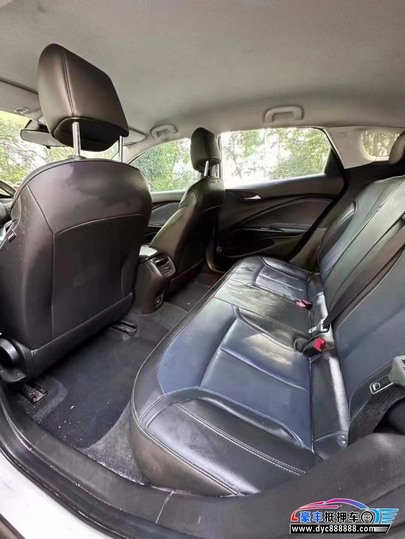 21年别克微蓝轿车抵押车出售