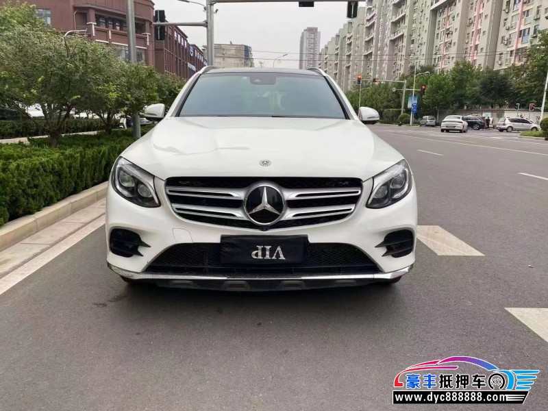 18年奔驰GLC轿车抵押车出售