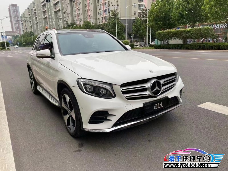 18年奔驰GLC轿车抵押车出售