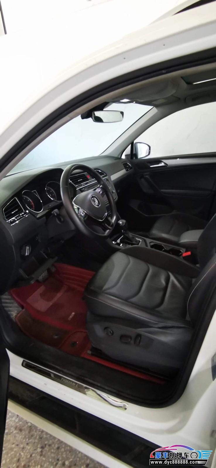 18年大众途观轿车抵押车出售