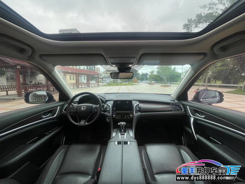 19年本田冠道轿车抵押车出售