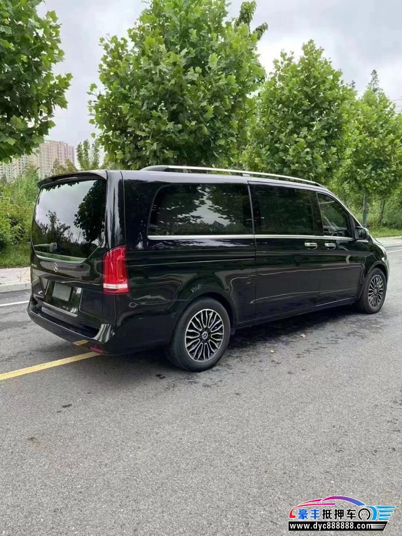 18年奔驰V轿车抵押车出售