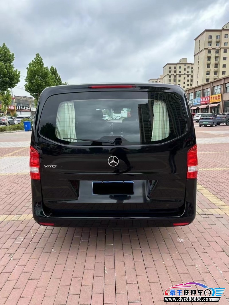 18年奔驰威霆MPV抵押车出售