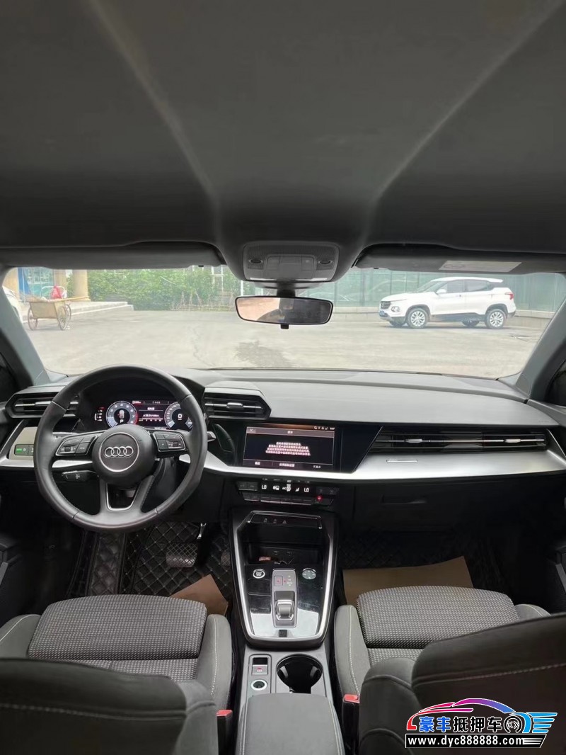 21年奥迪A3轿车抵押车出售