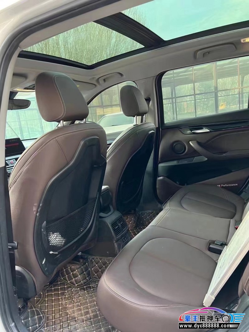 19年宝马X1SUV抵押车出售